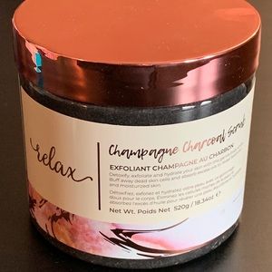 Manna Kadar Relax Champagne Charcoal Scrub